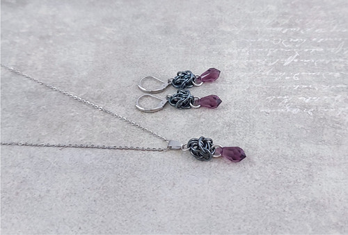 Souprava Swarovski ve fialkovošedé
