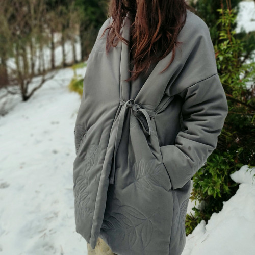Kabátek kimono prošívané lístky — foto 1