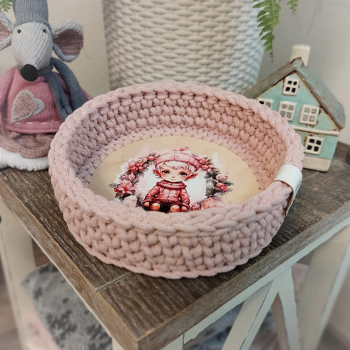 Háčkovaný košíček Vánoční princ 20cm