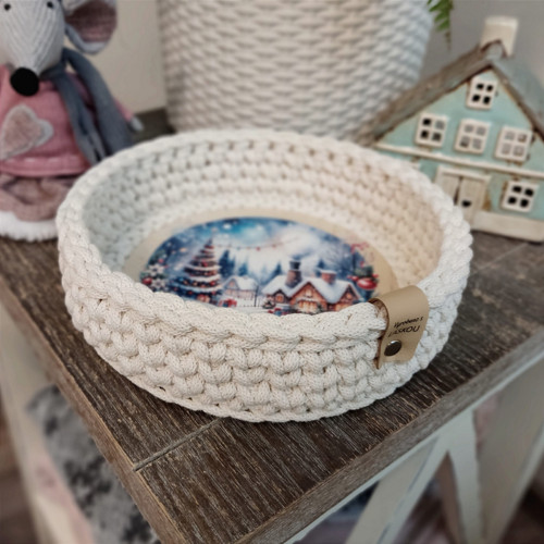 Háčkovaný košíček Vánoční vesnička 20cm