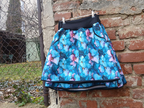 Sukně softshell květy v ledu S,M, L — foto 1