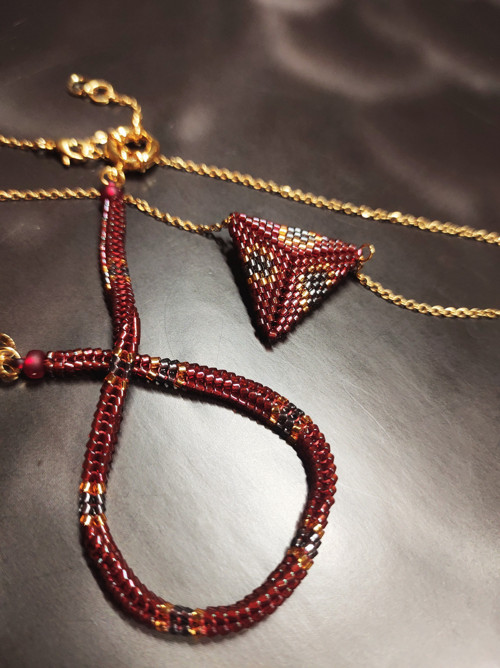 Náramek Snake red