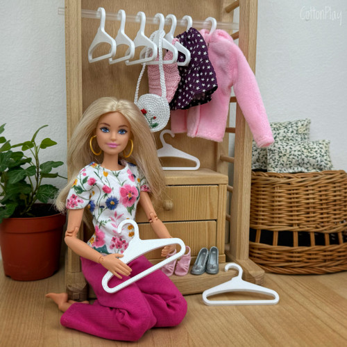 Sada deseti ramínek na oblečení pro Barbie