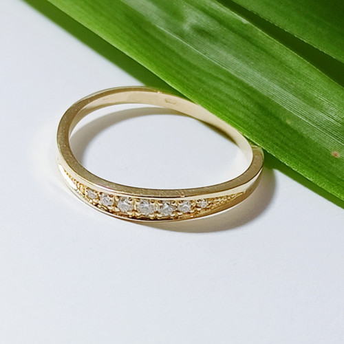 Něžný prsten s diamanty (Au 585/1000)
