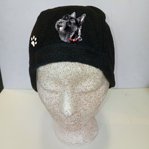 SKOTSKÝ TERIÉR FLEECE ČEPICE s ref.prvkem