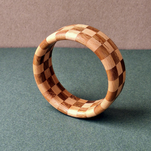 KOSTKA dřevěný náramek segmentový 6,4 cm
