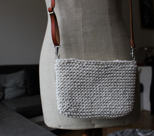 Přízová crossbody kabelka T157 přírodní