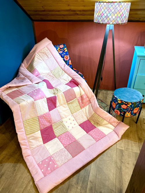 Přikrývka, přehoz růžový patchwork, ihned k odesla