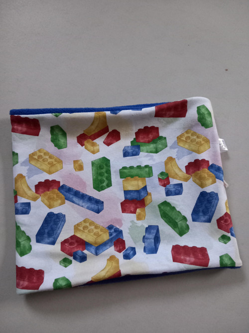 Zimní nákrčník /tunel Lego