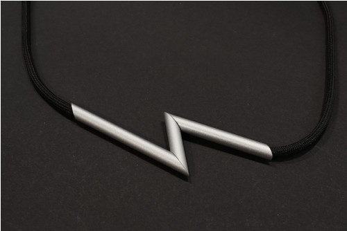 Minimalistický náhrdelník "PIPEFLASH"