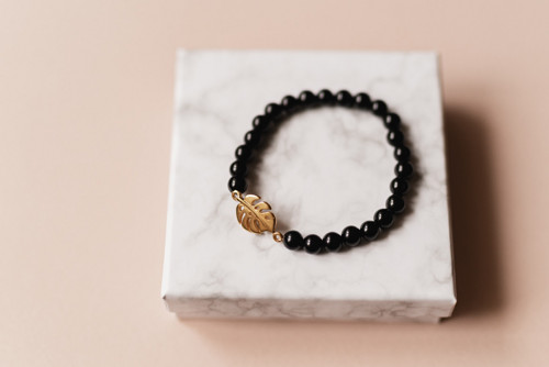 Náramek "Flower lover", Onyx (6 mm)