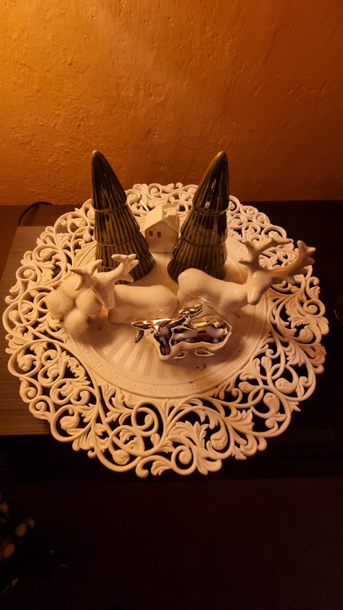 Luxusní porcelánová krajinka zasněžená s Jelínky