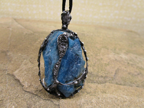 Talisman ,, Mezi Světy " — foto 1