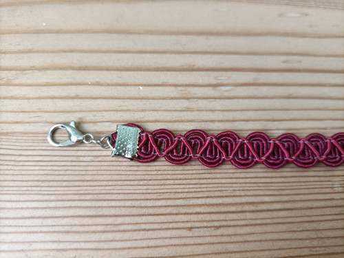 Rudý choker