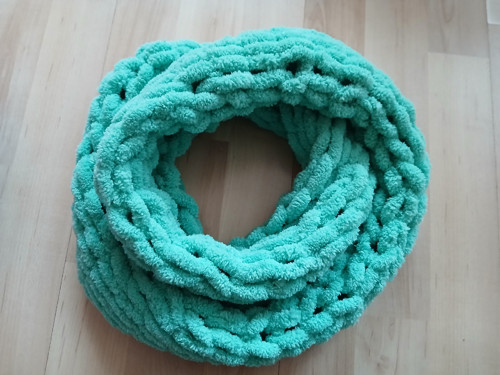Měkký pletený nákrčník puffy (nefritově zelená)