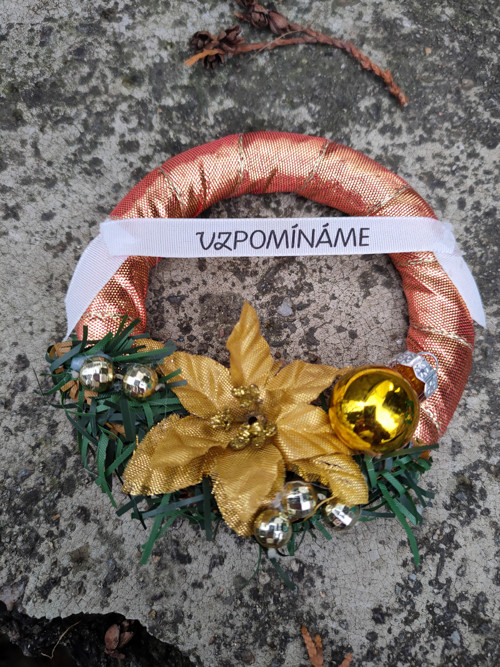 Mini věneček zlatý