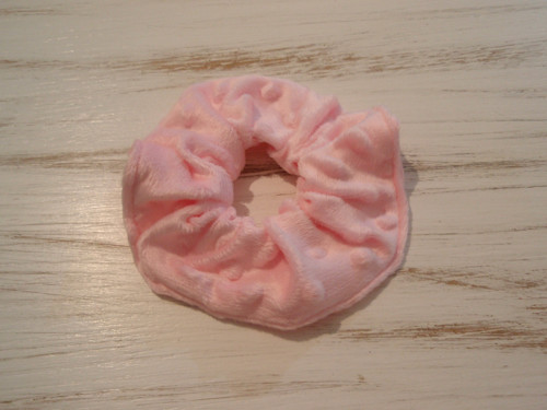 Scrunchies - látková gumička do vlasů