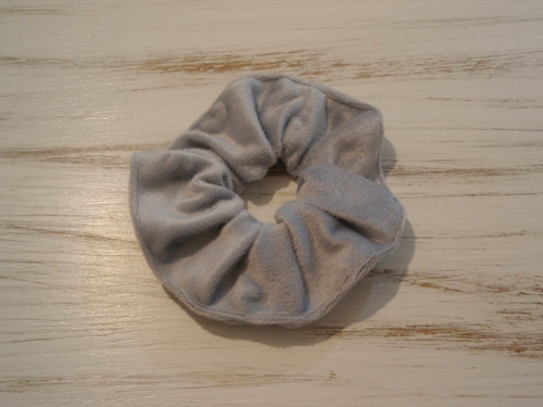 Scrunchies - látková gumička do vlasů