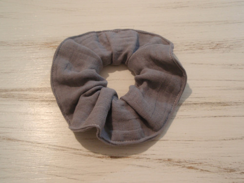 Scrunchies - látková gumička do vlasů