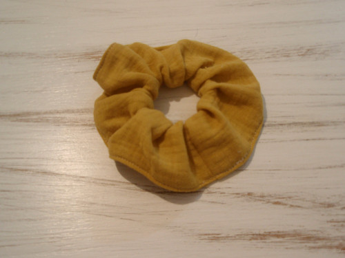 Scrunchies - látková gumička do vlasů