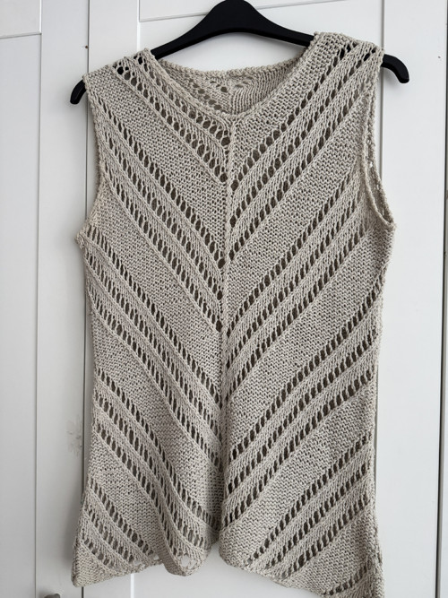 Elegantní pletený top bez rukávů, hedvábná příze