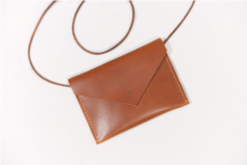 Kožené psaníčko KARA - mini Cognac