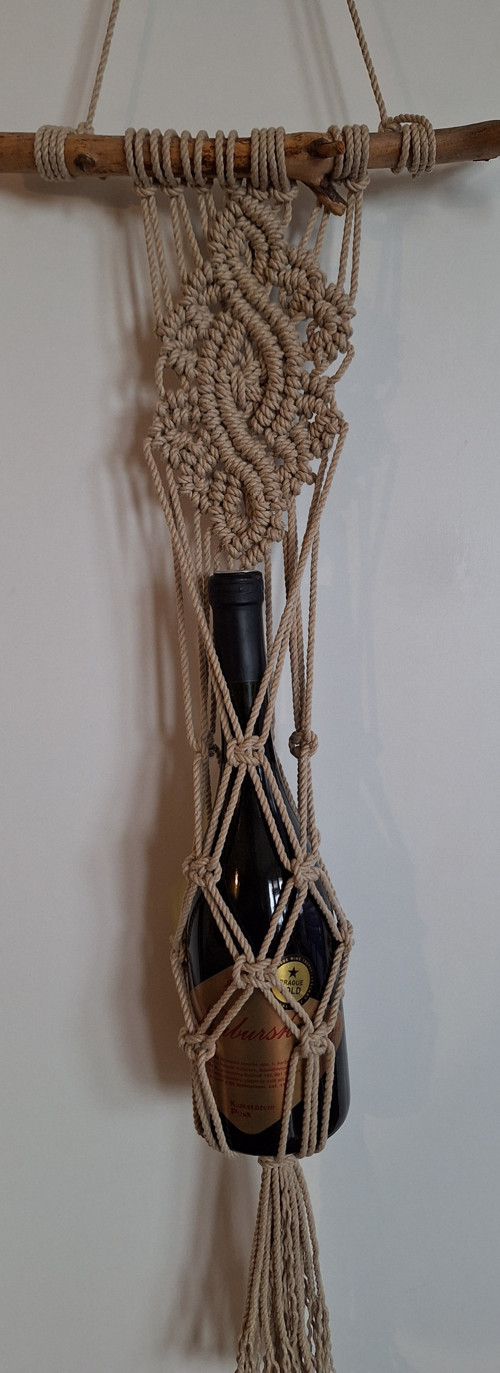 Boho závěs na láhev, s ornamenty, barva cappuccino