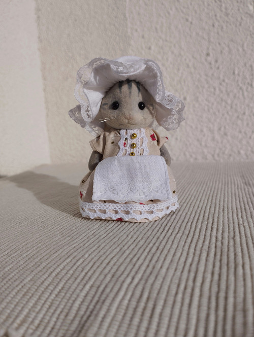 Kvítkované s čepečkem - Sylvanian Families — foto 1