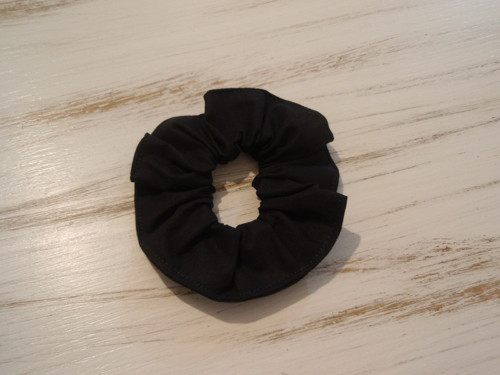 Scrunchies - látková gumička do vlasů