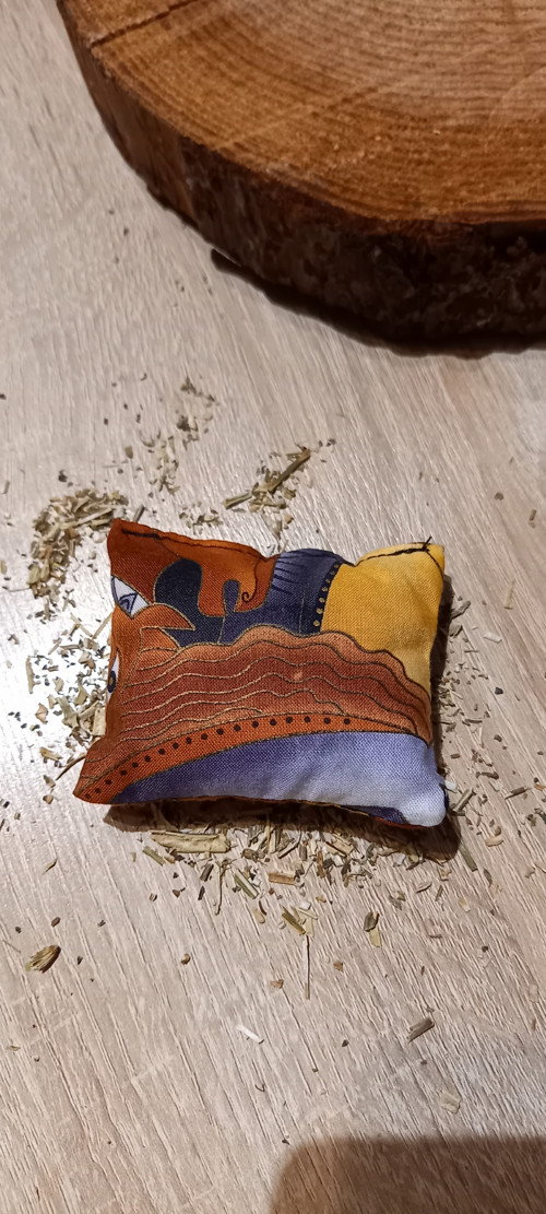 Malý pytlíček plněný ŠANTOU KOČIČÍ