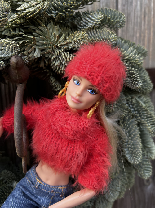 Čepice pro Barbie chlupatá červená