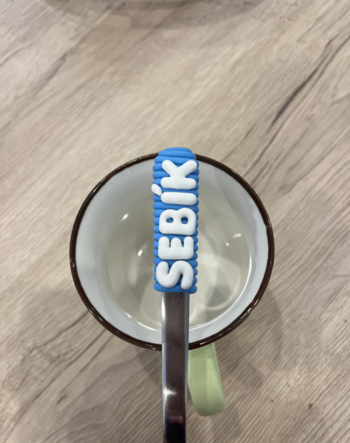 Lžička se jménem Sebík