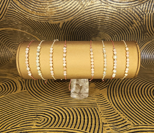 Boho macramé náramek na přání s minerály