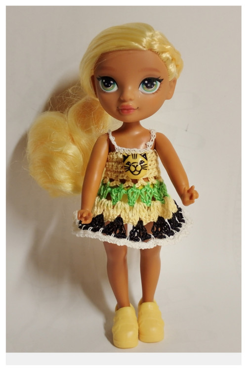 Šaty šatičky pro panenky Rainbow high littles — foto 1
