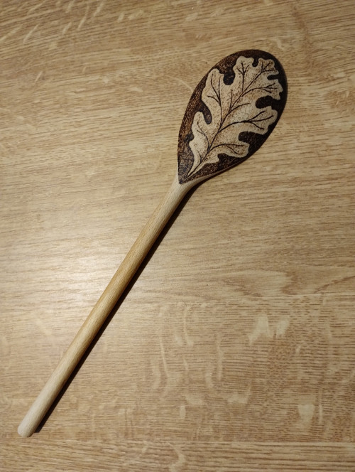 Vařečka s dubovým listem