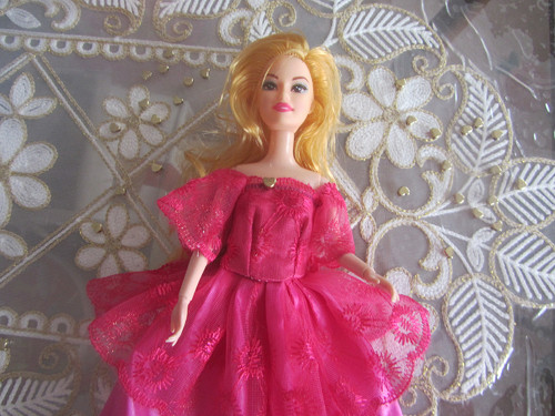 Společenské šaty pro Barbie č. 5