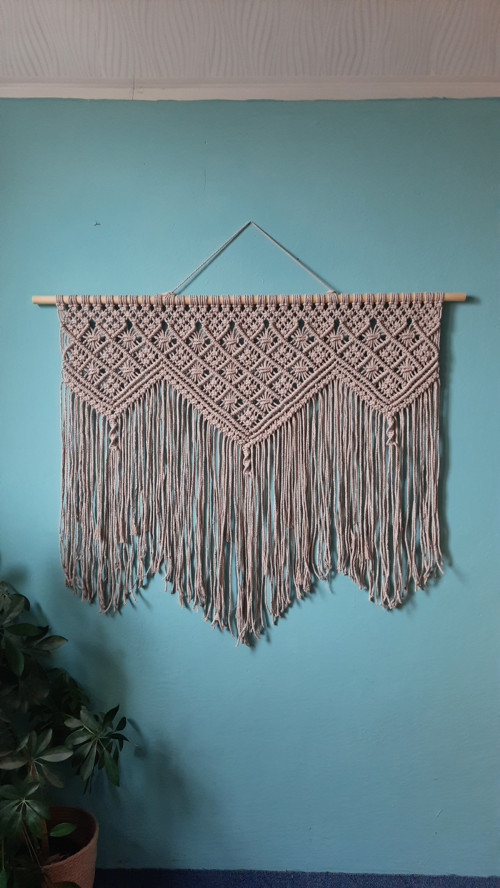 Závěsná macramé dekorace 90x80cm Béžová