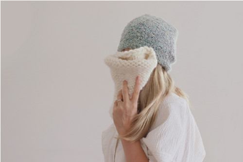 Čepice / bouclé / Noro — foto 1