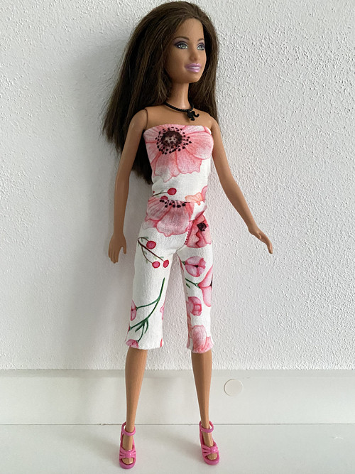 Kraťasy na panenku Barbie