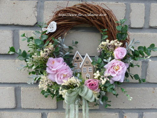 Trvanlivý věnec ,,Romantic house" — foto 1