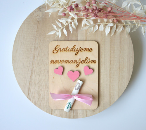 Svatební dřevěné přání se srdíčky - Gratulujeme