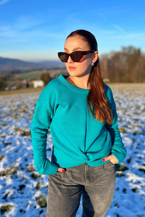 Mikina s proplétáním