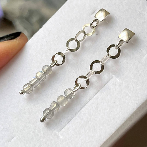 Elegantní náušnice s labradoritem AG925 E015