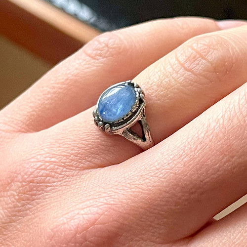 Vintage prsten s kyanitem E061