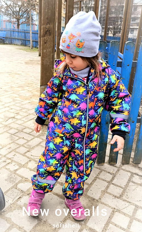 Softshellová kombinéza s dinosaury