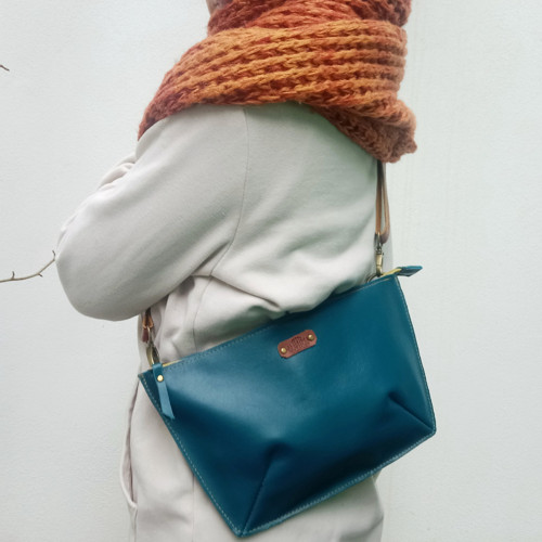 LEATHER Bag ( kožená- petrolejova)