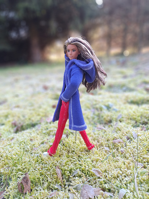 Barbie kabátek s páskem - č-3 — foto 1