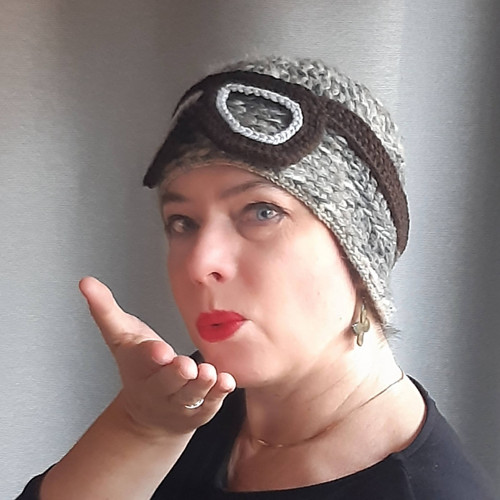 Eliška a mlha - řidičský klobouček