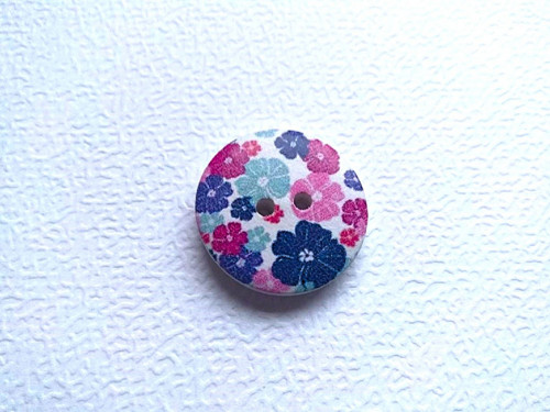 Dřevěný dekorační knoflík 23 mm (1ks)
