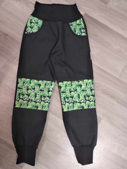 JARNÍ SOFTSHELLOVÉ KALHOTY - 110 mimozemšťani